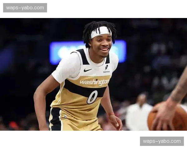 尼克斯团队进攻效率128.6，篮板优势58-39彻底压制奇才残阵